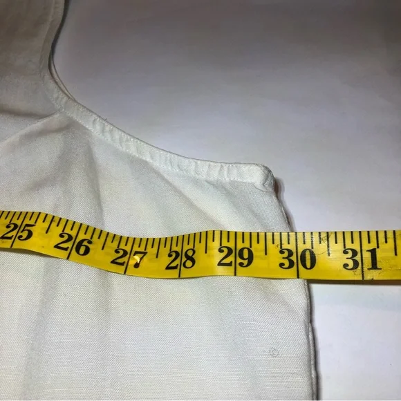 Avenue sleeveless white top with double black stitching details, size 26/28. - Picture 8 of 10